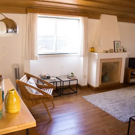Ribeiro Sanches Apartment *